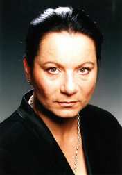 Anna Slez�kov�-Mikov� 