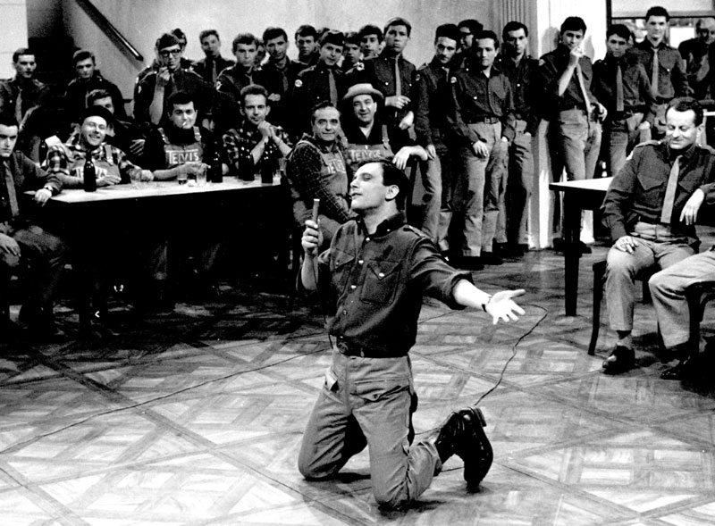 Jiří Suchý ve filmu Kdyby tisíc klarinetů