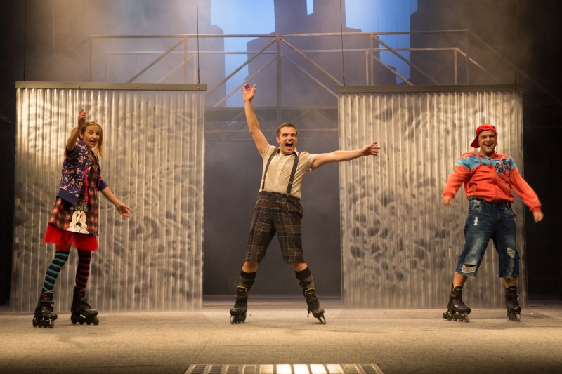 Pokrevní bratři - Anna Pospíchalová, David Vaculík a Tomáš Šulaj, foto - Marek Malůšek