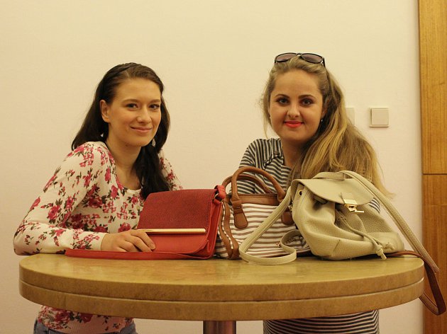 Kabelkový veletrh - Tereza Hrabalová a Petra Staňková - foto Deník.cz