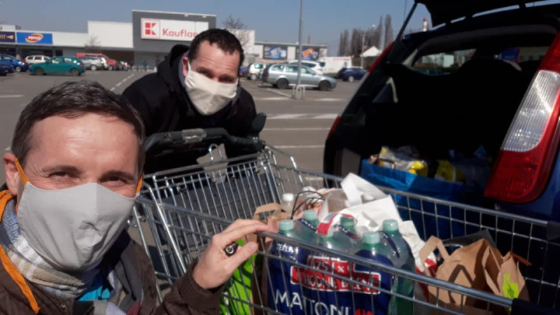 David Vacke a Jiří Hejcman 2× týdne nakupují pro seniory