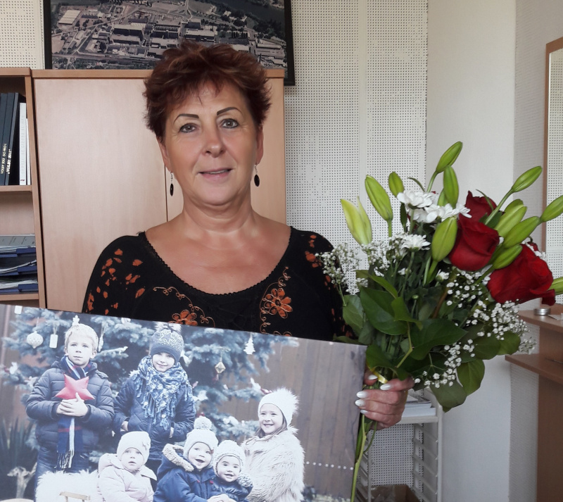 Jana Hrabicová organizuje zájezdy do Slováckého divadla už 8 let Jana Hrabicová organizuje zájezdy do Slováckého divadla už 8 let