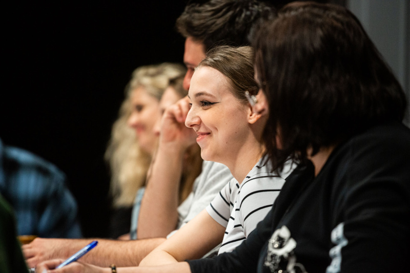 Eliška Šulajová je dcerou herce Toma a dramaturgyně Ivy