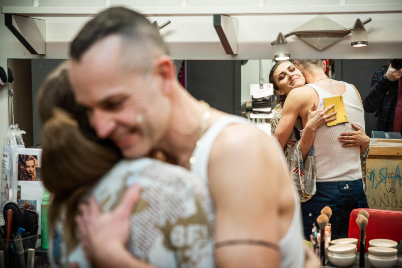 Pavlína Hejcmanová s manželem Jiřím v zákulisí premiéry Tramvaje do stanice Touha