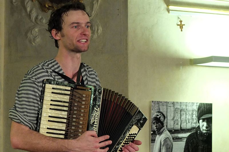 Jan Horák ve one man show František blázen