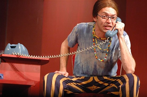 Josef Kubáník jako Stanley Gardner v komedii 1+2=6 (Jeden a dvě je šest), kterou dnes zahrajeme posté - foto Jan Karásek