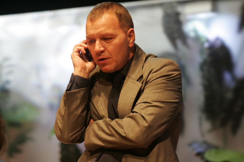 jako Alan Reille v komedii Bůh masakru - foto Jan Karásek jako Alan Reille v komedii Bůh masakru - foto Jan Karásek