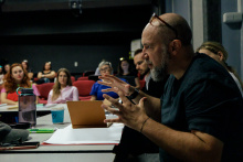 Cyrano z Bergeracu_zahajovací zkouška_režisér Dodo Gombár_foto: Filip Fojtík